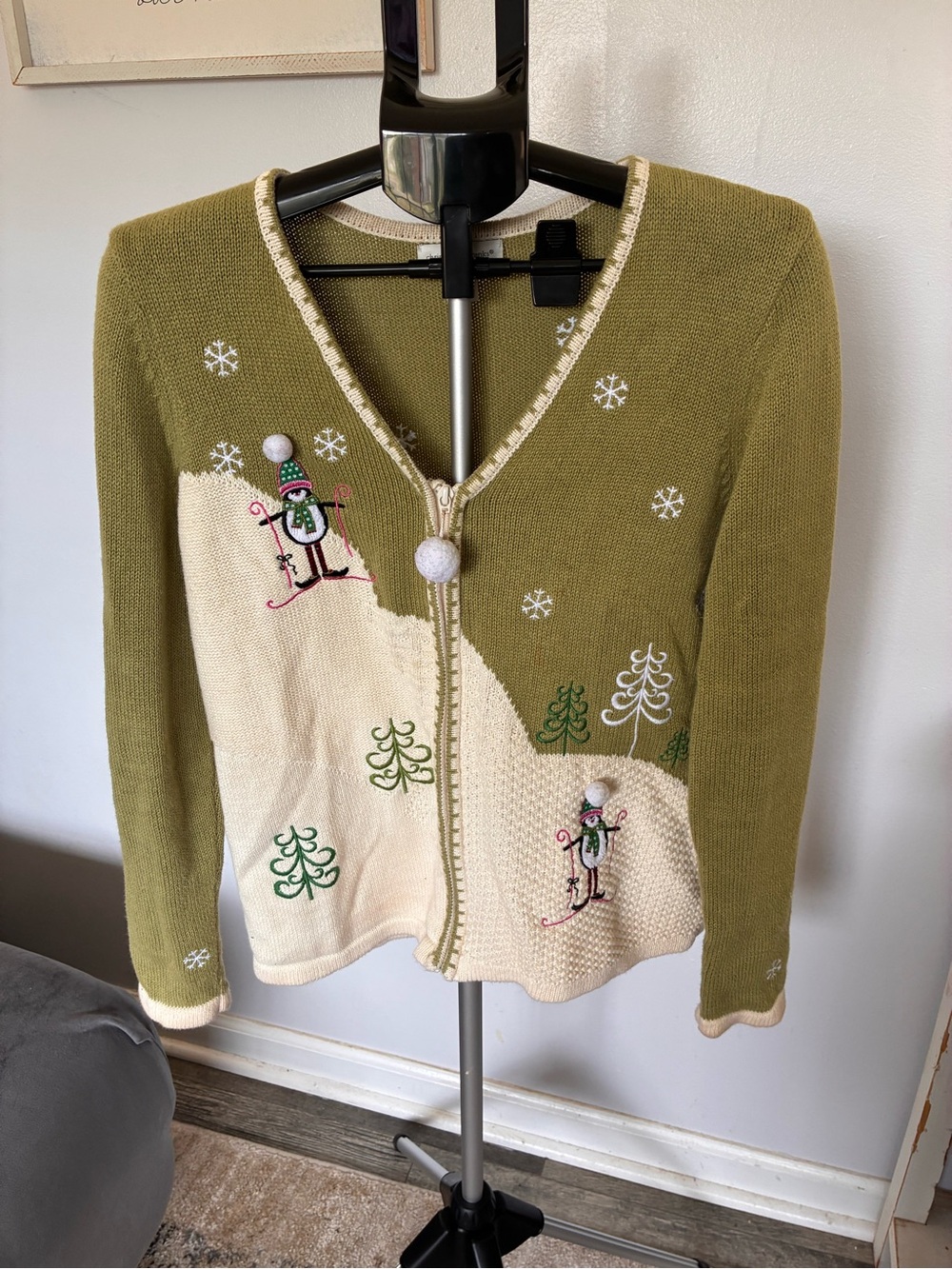 Christopher & Banks Olive Green and Cream Zip Front Holiday V-Neck Sweater